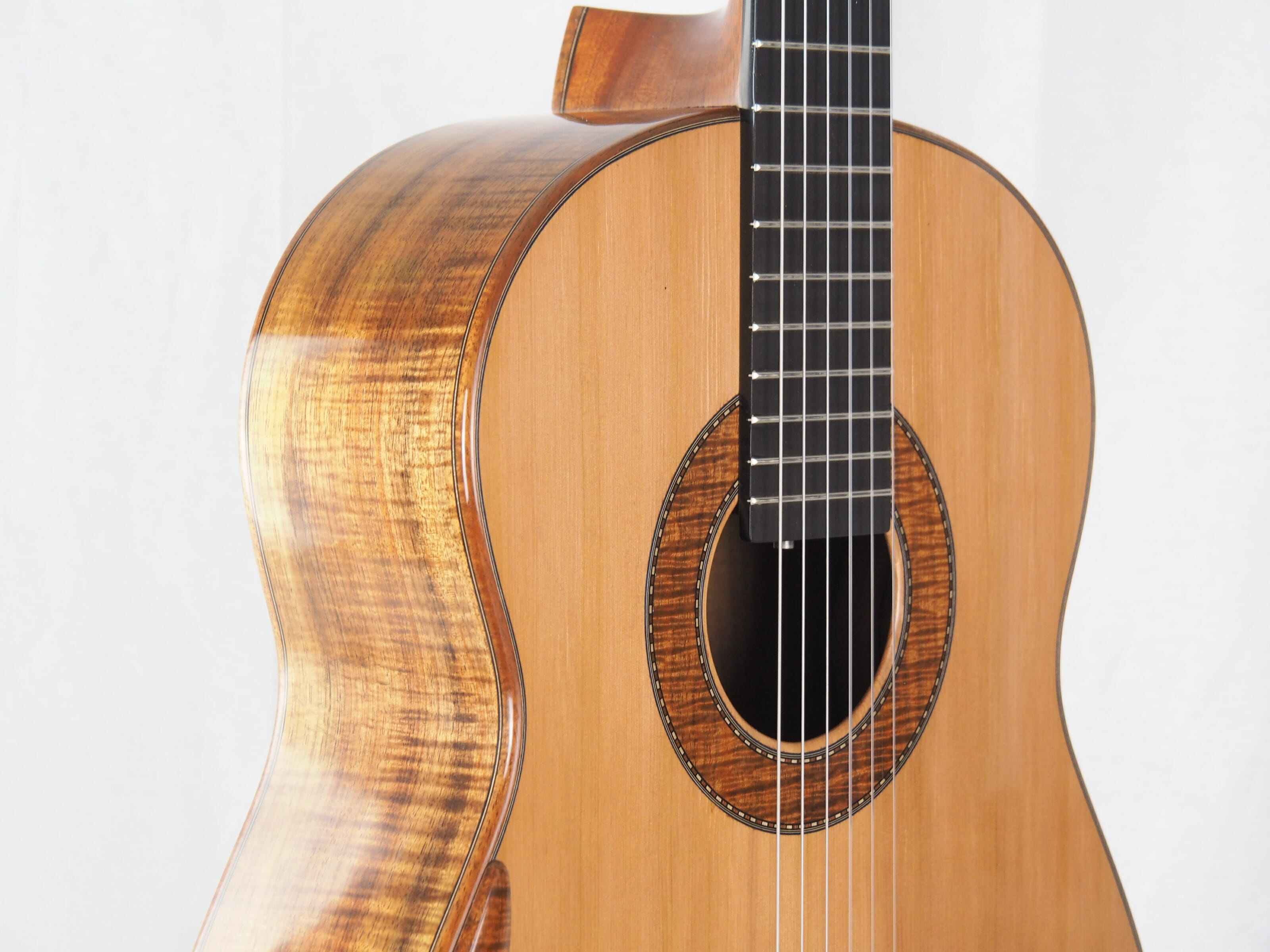 Graham Caldersmith luthier guitare classique No 19CAL113-05