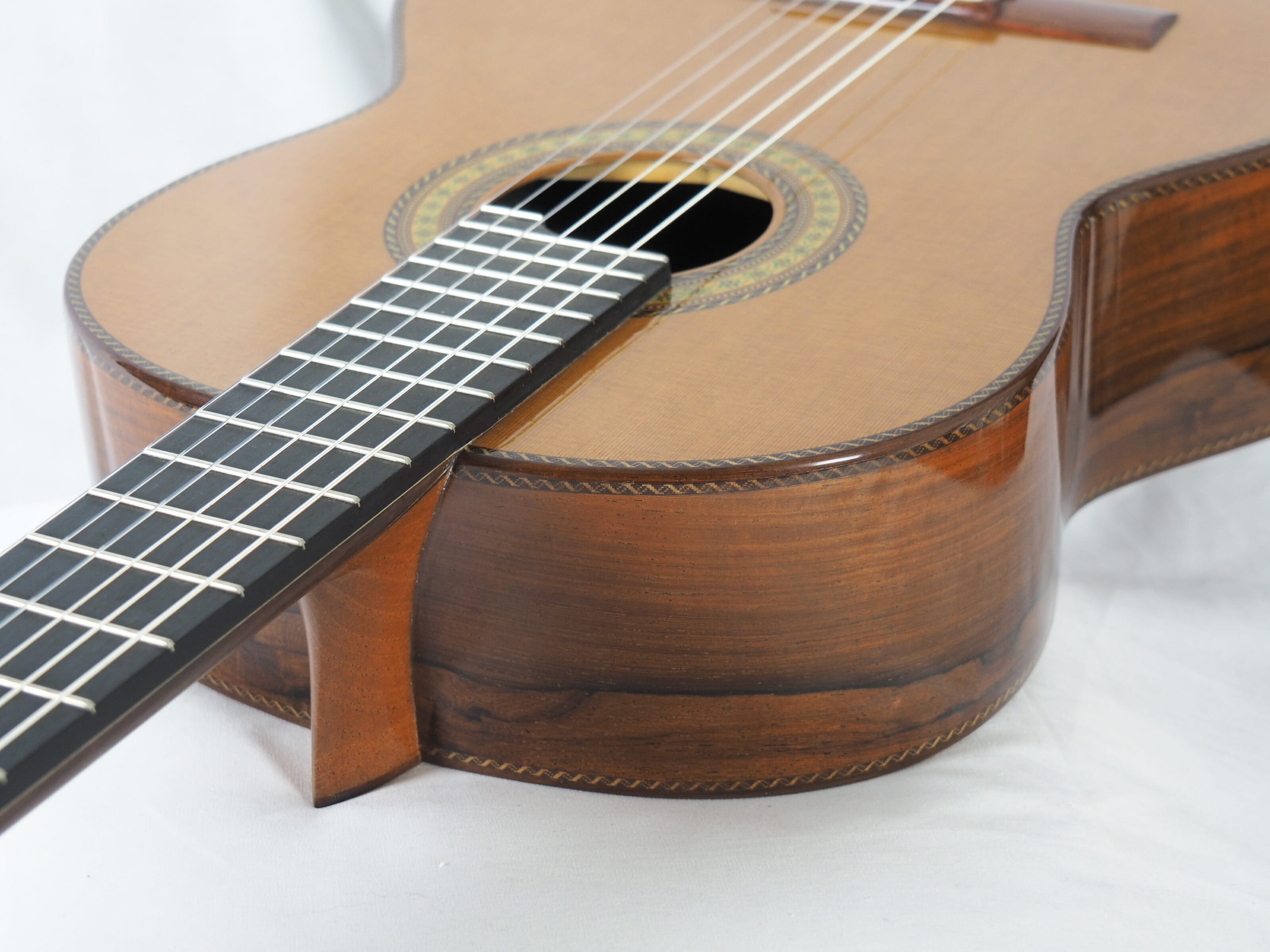 www.guitare-classique-concert.fr luthier Dieter Hopt Portentosa grande furioso