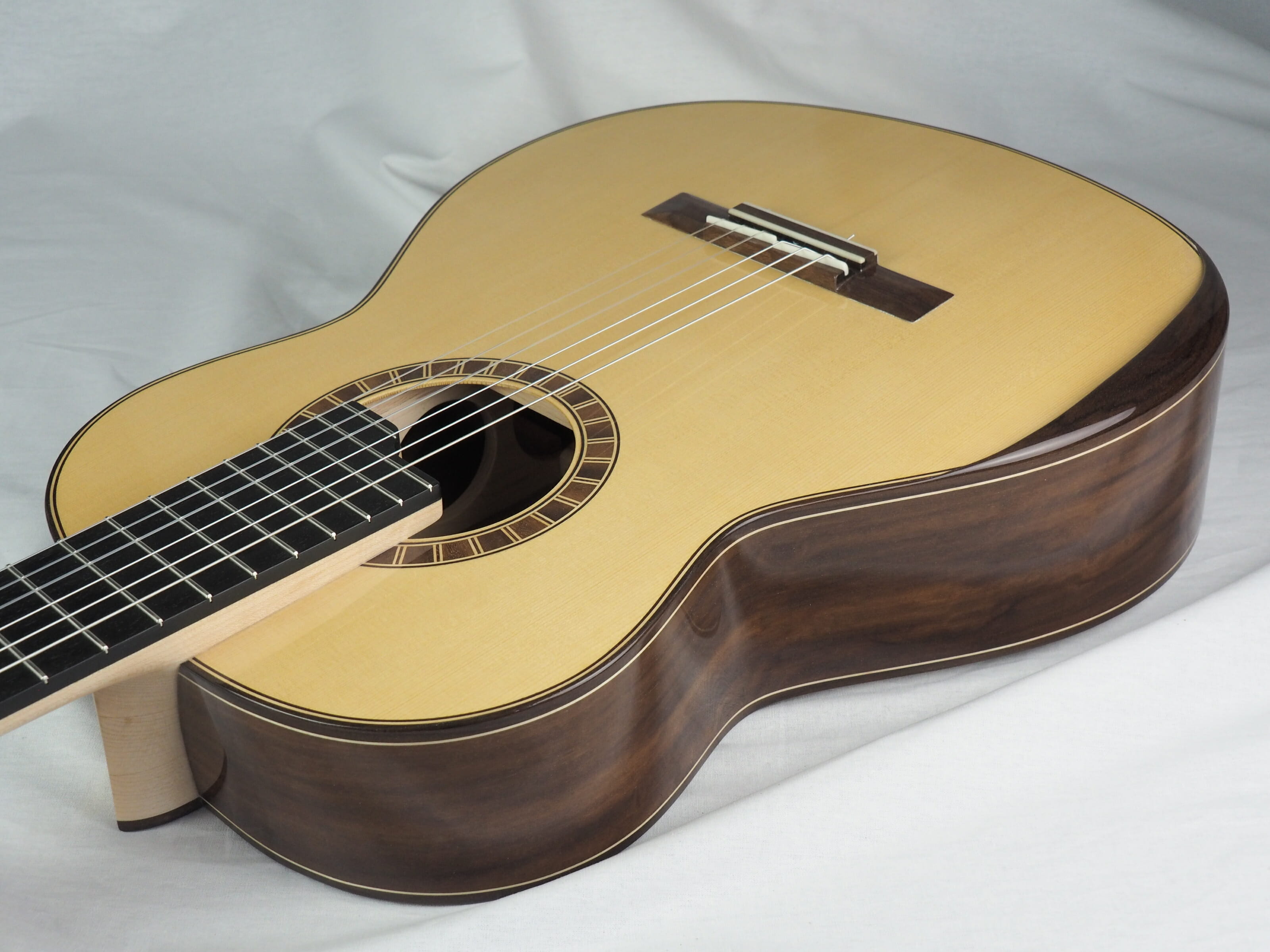 Luthier Jeroen Hilhorst Guitare classique No 131 19HIL131-03